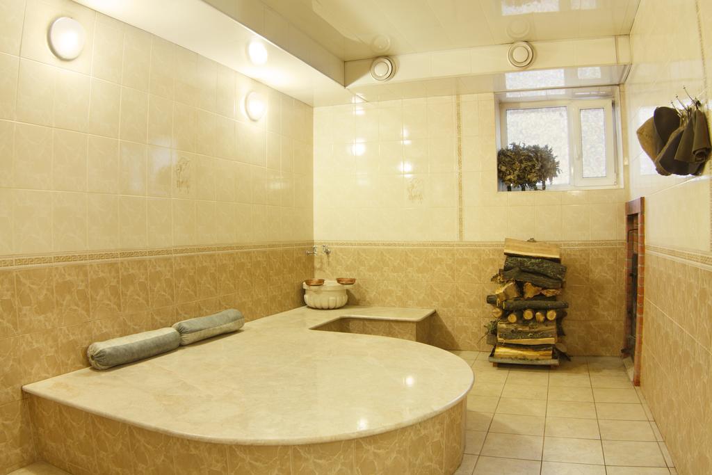 Felisa Hotel Kharkov Ngoại thất bức ảnh